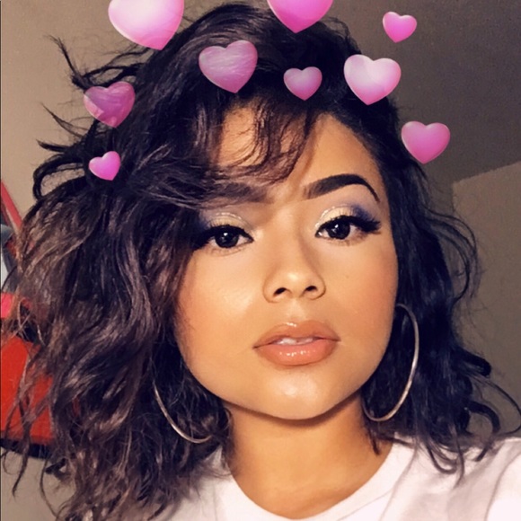 Meet your Posher, Roanda - Picture 1 of 3